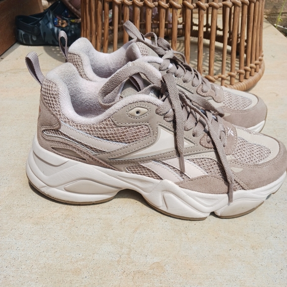Reebok Shoes - Reebok Charge Beige and Cream Chunky Sneakers